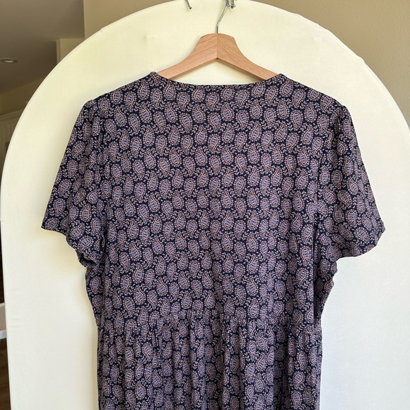 Boden Emma Tiered Jersey Midi Dress in French Navy Paisley Print - Picture 4 of 7